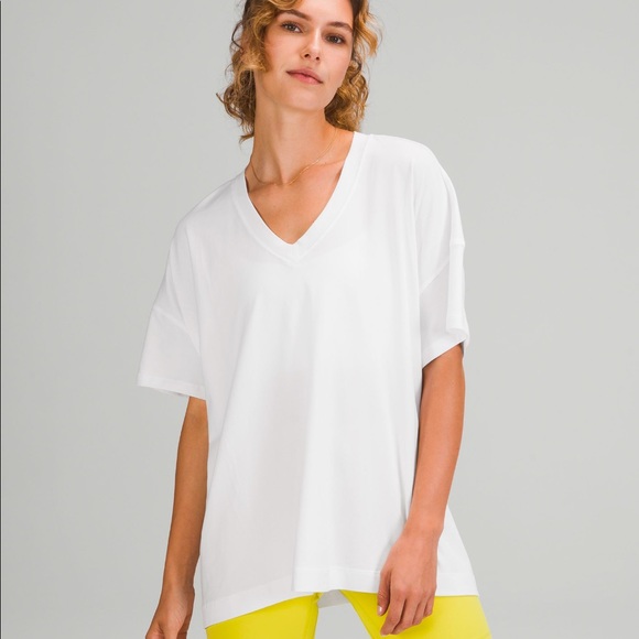 LULULEMON NWT SIDE TIE V-NECK T-SHIRT WHITE 8 12 TIE DETAILING - Picture 2 of 7